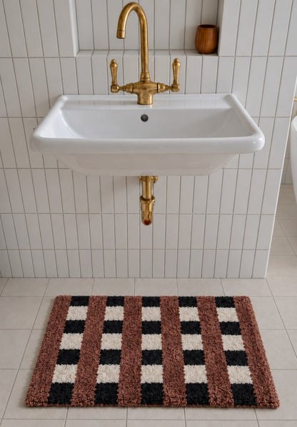 Casa Rolio Mocha Bath Mat - Designer bath mats in dynamic colors, featuring absorbent fabric and durable rubber backing